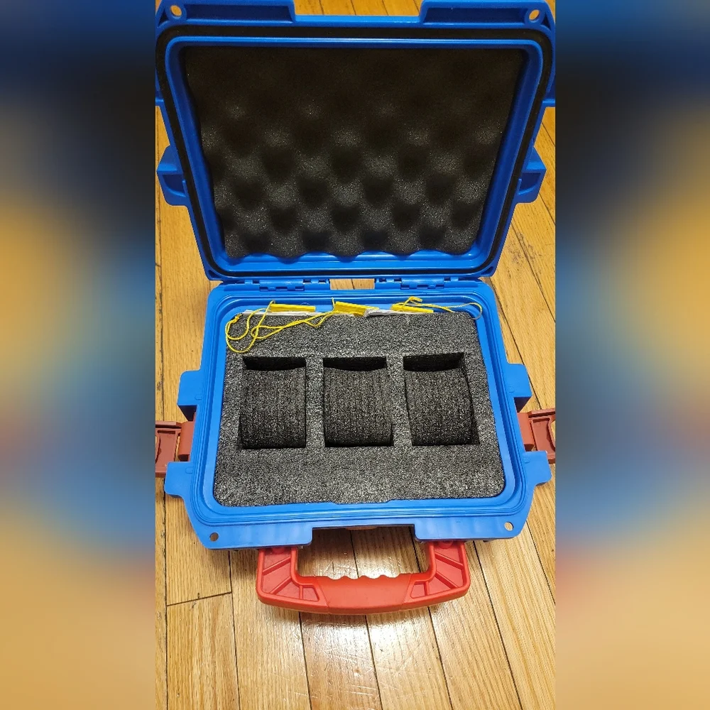 Blue Cartoon Storage Box with Red Clips - Picture 4 of 4